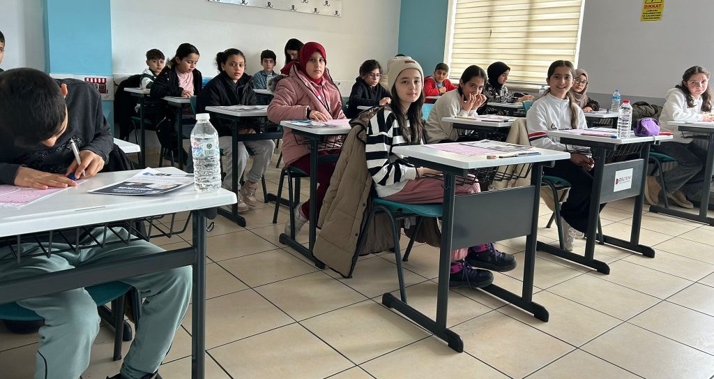 2026 Bursluluk Sınavının İkinci Günü Yoğun Katılımla Devam Ediyor. (15.02.2026)